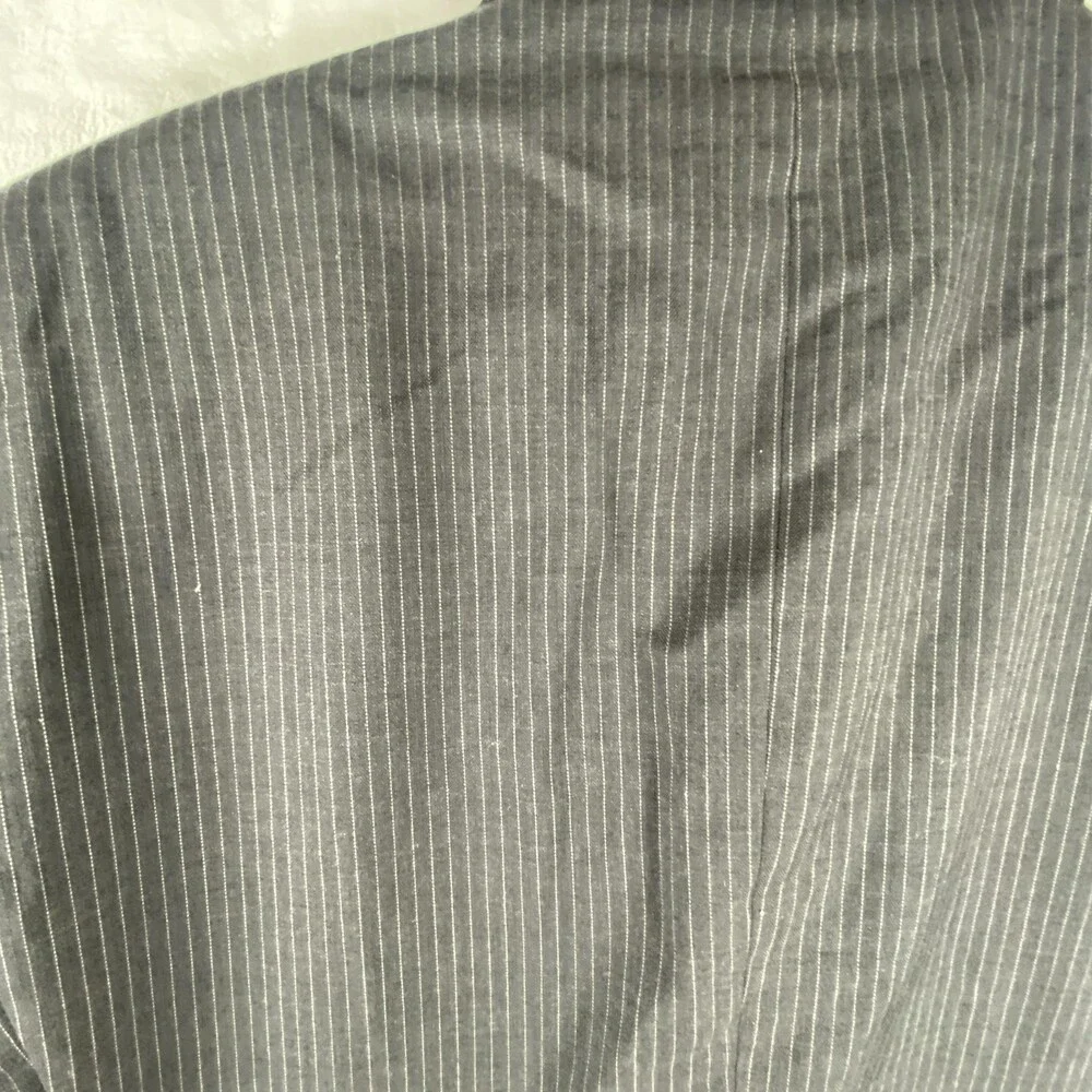 Tommy Hilfiger Suit Jacket Mens 40R Gray Pinstripe 100% Wool 2 Button Blazer